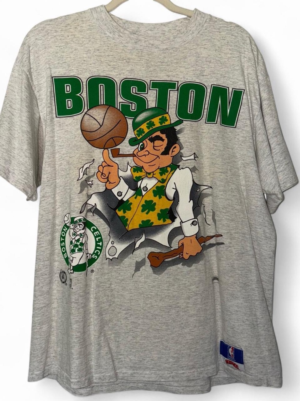 Vintage 90s Boston Celtics NBA AOP t-shirt size XL